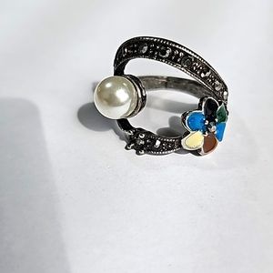 Silver tone faux peal ring